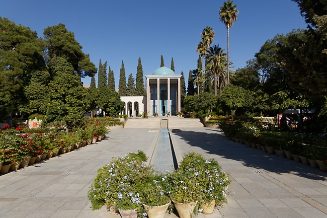 Chiraz-Mausolée du poète Sâdi-005